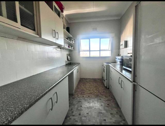 2 BEDROOM APARTMENT FOR SALE IN SCOTTSVILLE
